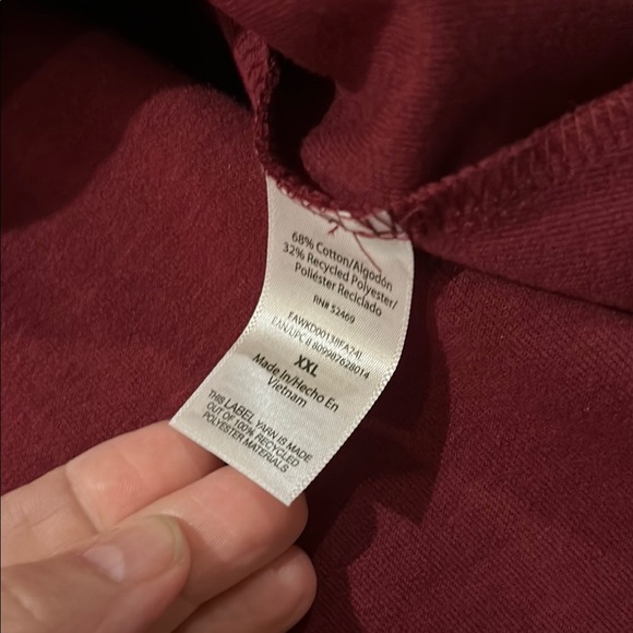 Elegant Burgundy Zip-Up Dress - Picture 9 of 11